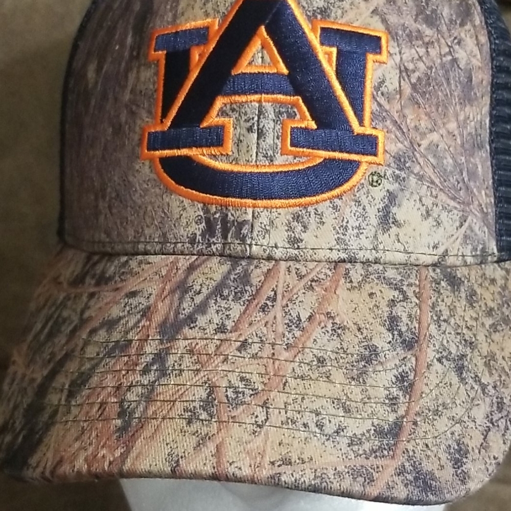 HAT - Picture 2 of 4